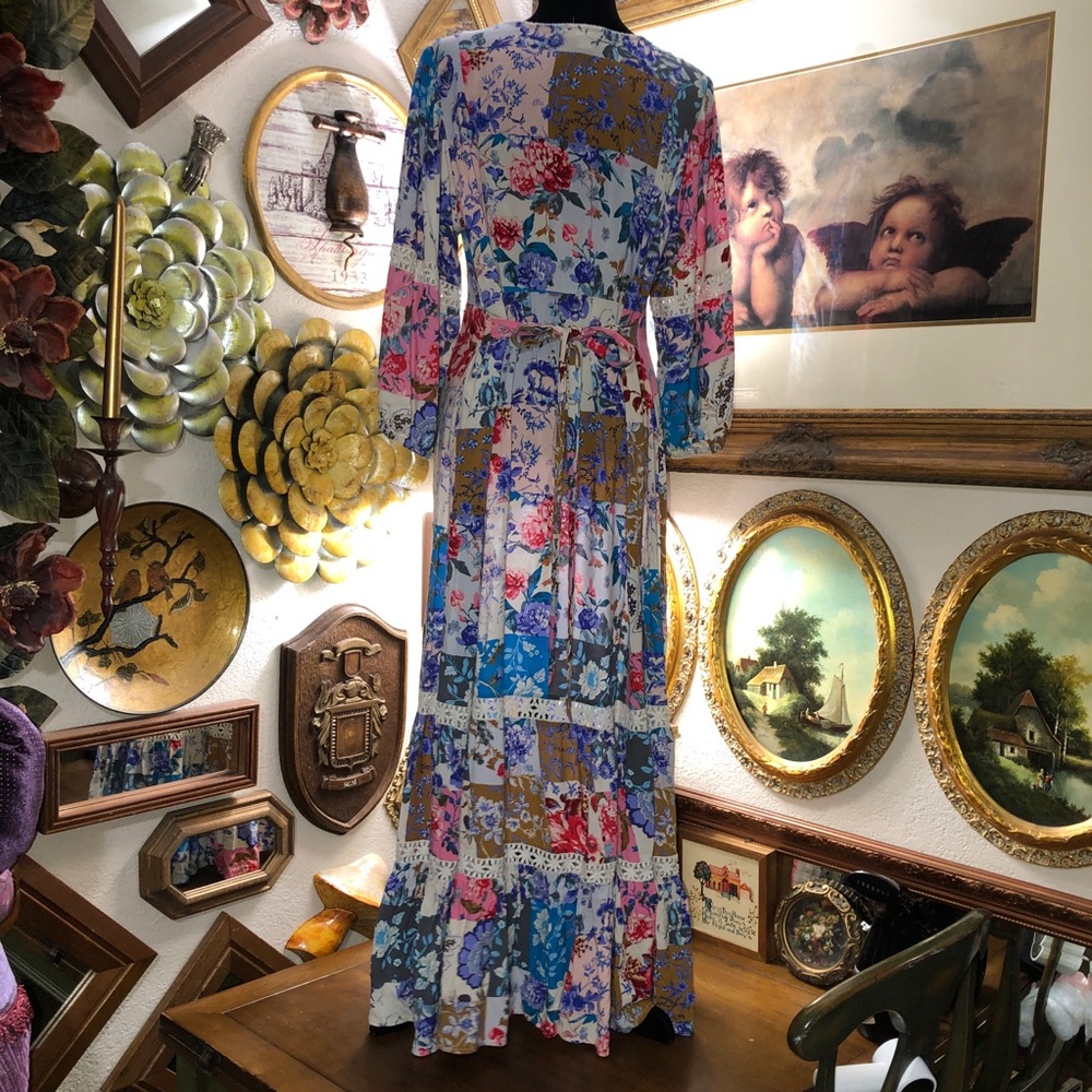 PREOWNED Aveology by AvenueSZ 18
Floral Patchwork Maxi Dress - Picture 3 of 7
